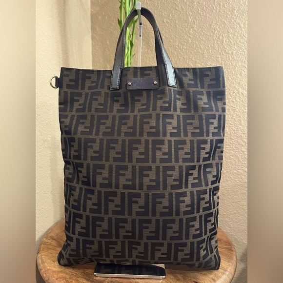 FENDI VINTAGE ZUCCA CANVAS TOTE - Picture 1 of 16